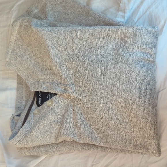 Allen Oliver Pullover - Picture 1 of 2